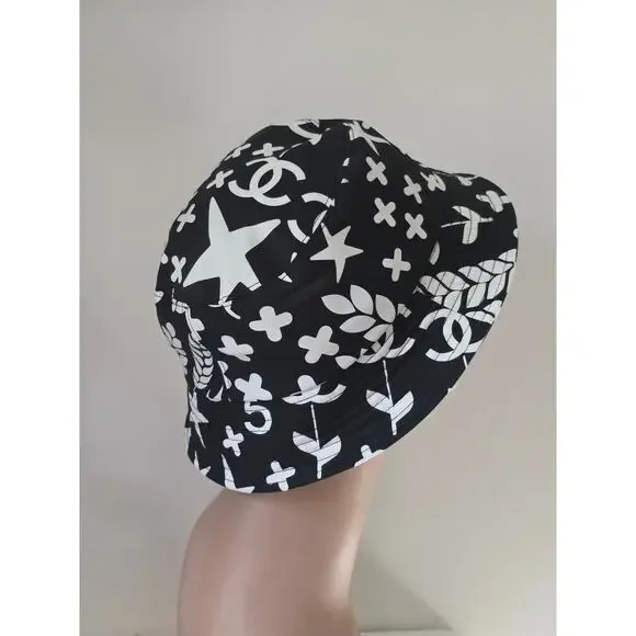 Chanel Black Interlocking CC Printed bucket hat M sz